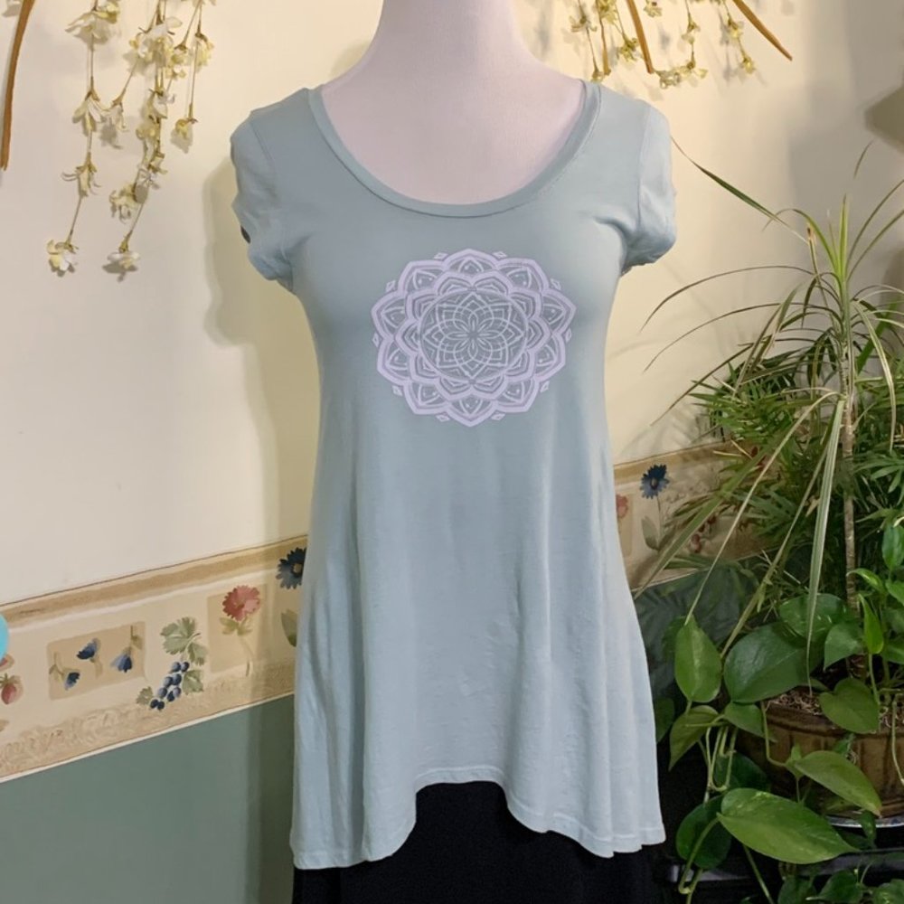 Pull Over Scoop Neck Cap Sleeve Tunic Style Top